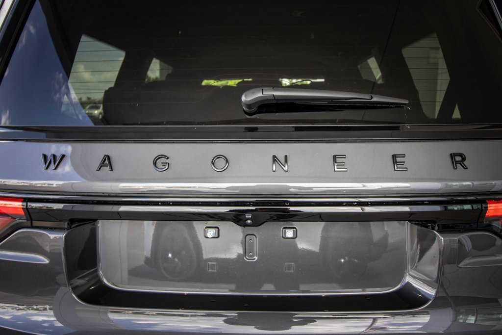 Used 2025 Jeep Wagoneer Series II image 15