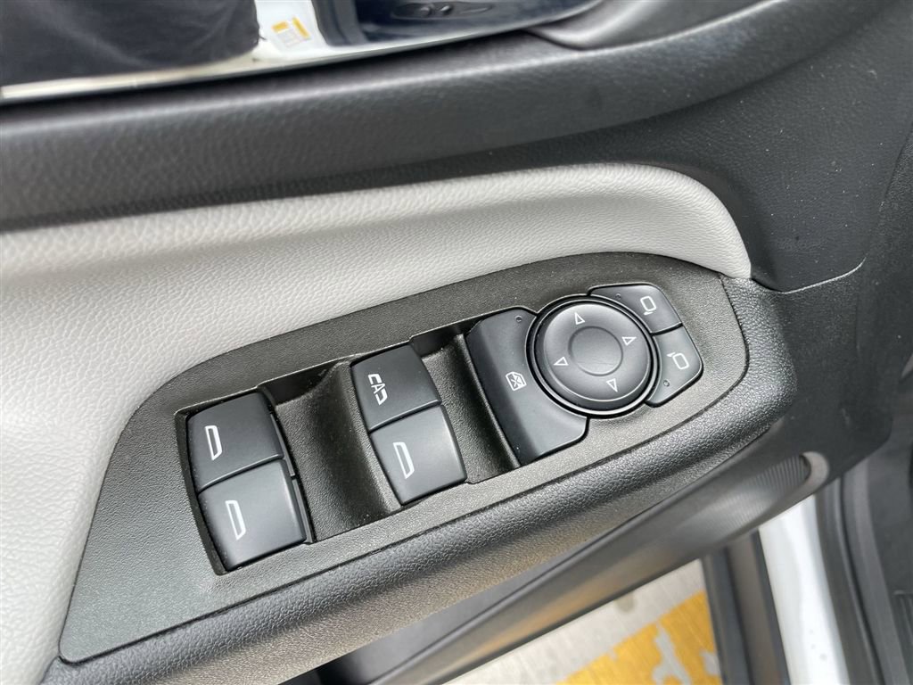 Used 2023 Chevrolet Equinox LT image 22