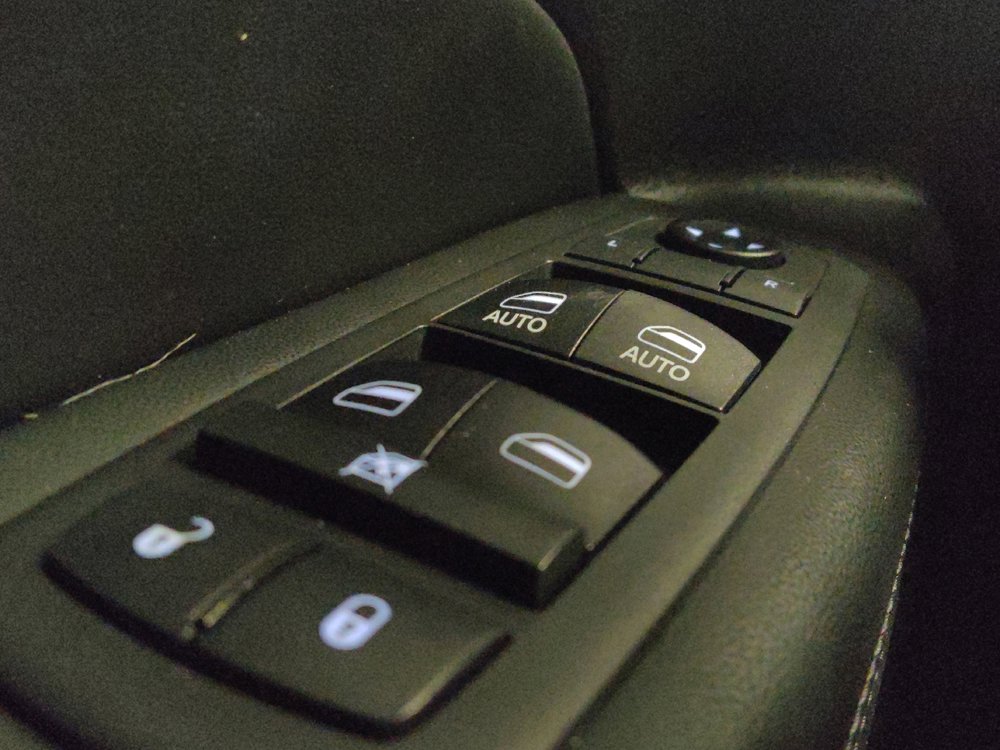 Used 2019 Jeep Grand Cherokee Limited RWD image 27