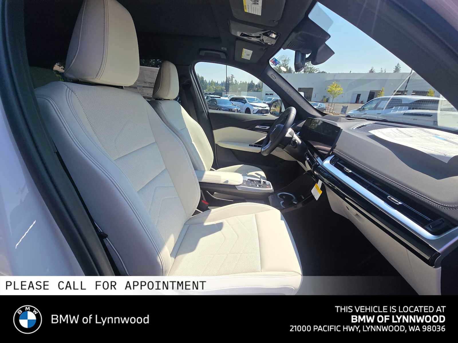 New 2026 BMW X1 xDrive28i w/ Technology Package AWD/4WD image 11