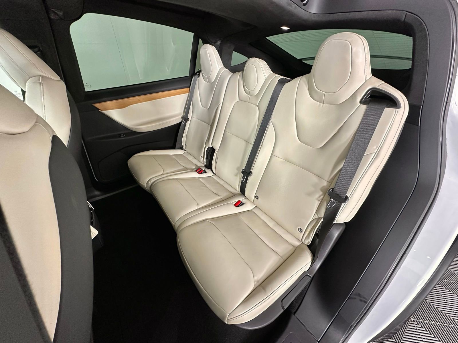 Used 2020 Tesla Model X Long Range image 32