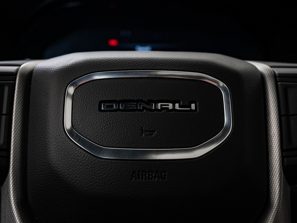 Used 2023 GMC Yukon Denali w/ LPO, Floor Liner Package image 34