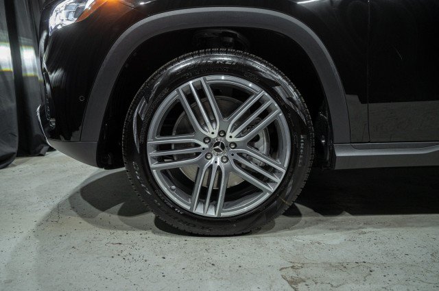 New 2026 Mercedes-Benz GLS 450 4MATIC image 7