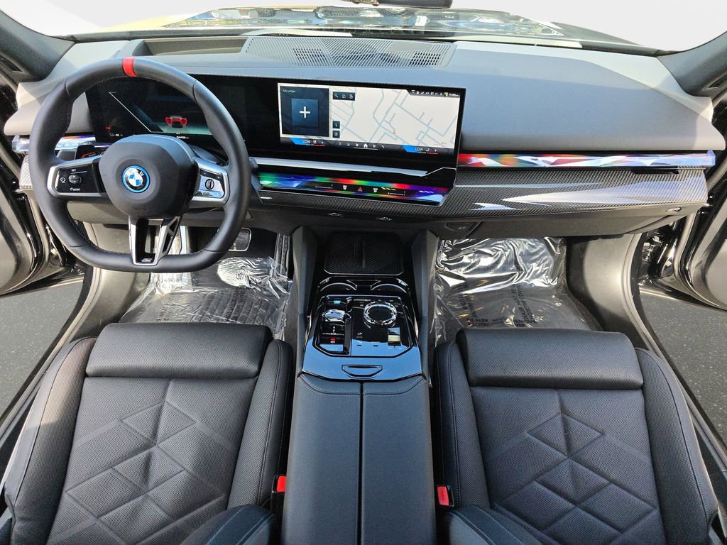 Used 2025 BMW i5 M60 w/ Executive Package image 10