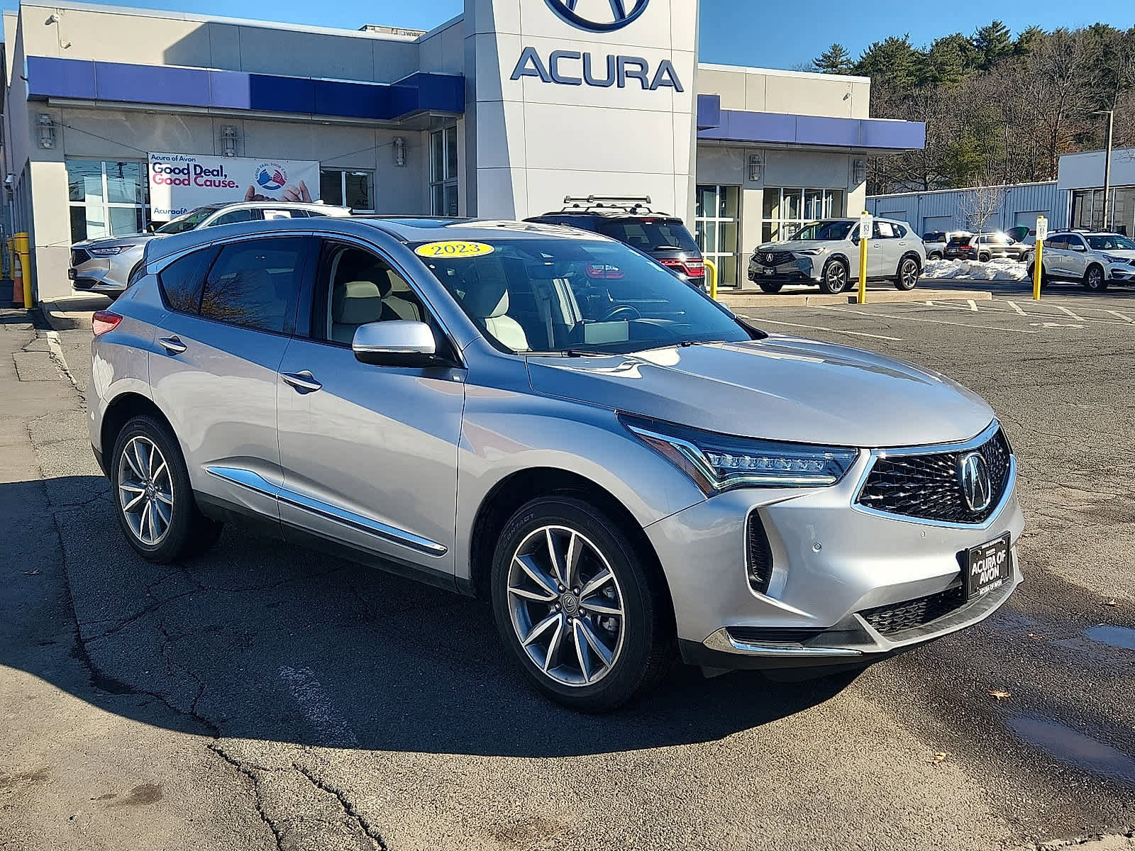 Used 2023 Acura RDX AWD w/ Technology Package image 4