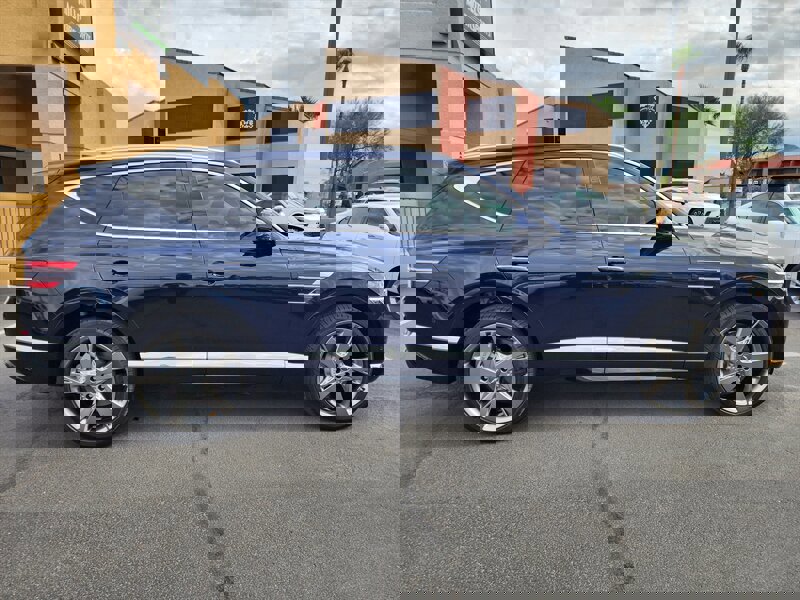 Used 2024 Genesis GV80 3.5T w/ Prestige Package image 2