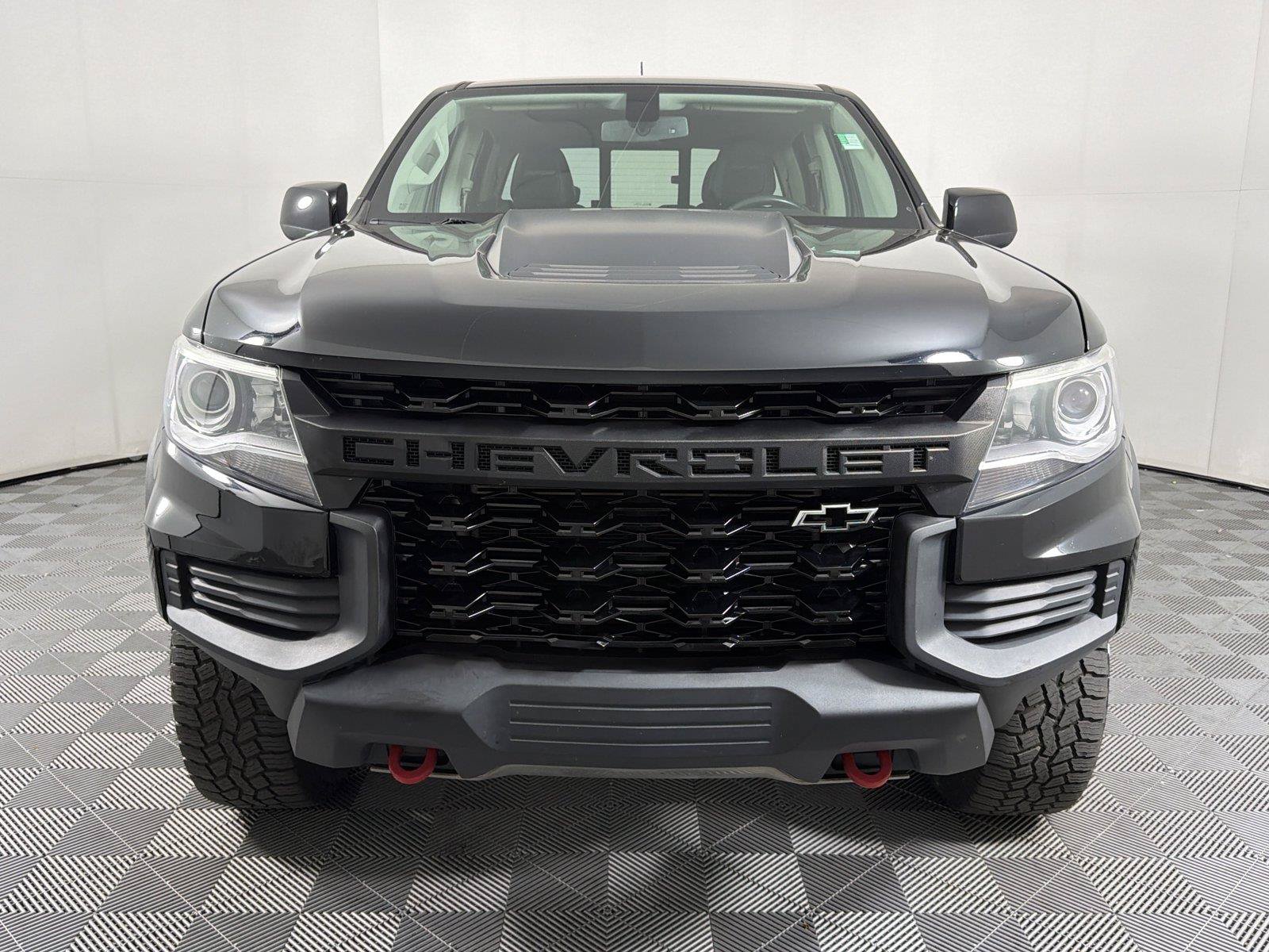Certified 2022 Chevrolet Colorado ZR2 w/ ZR2 Midnight Special Edition AWD/4WD image 2