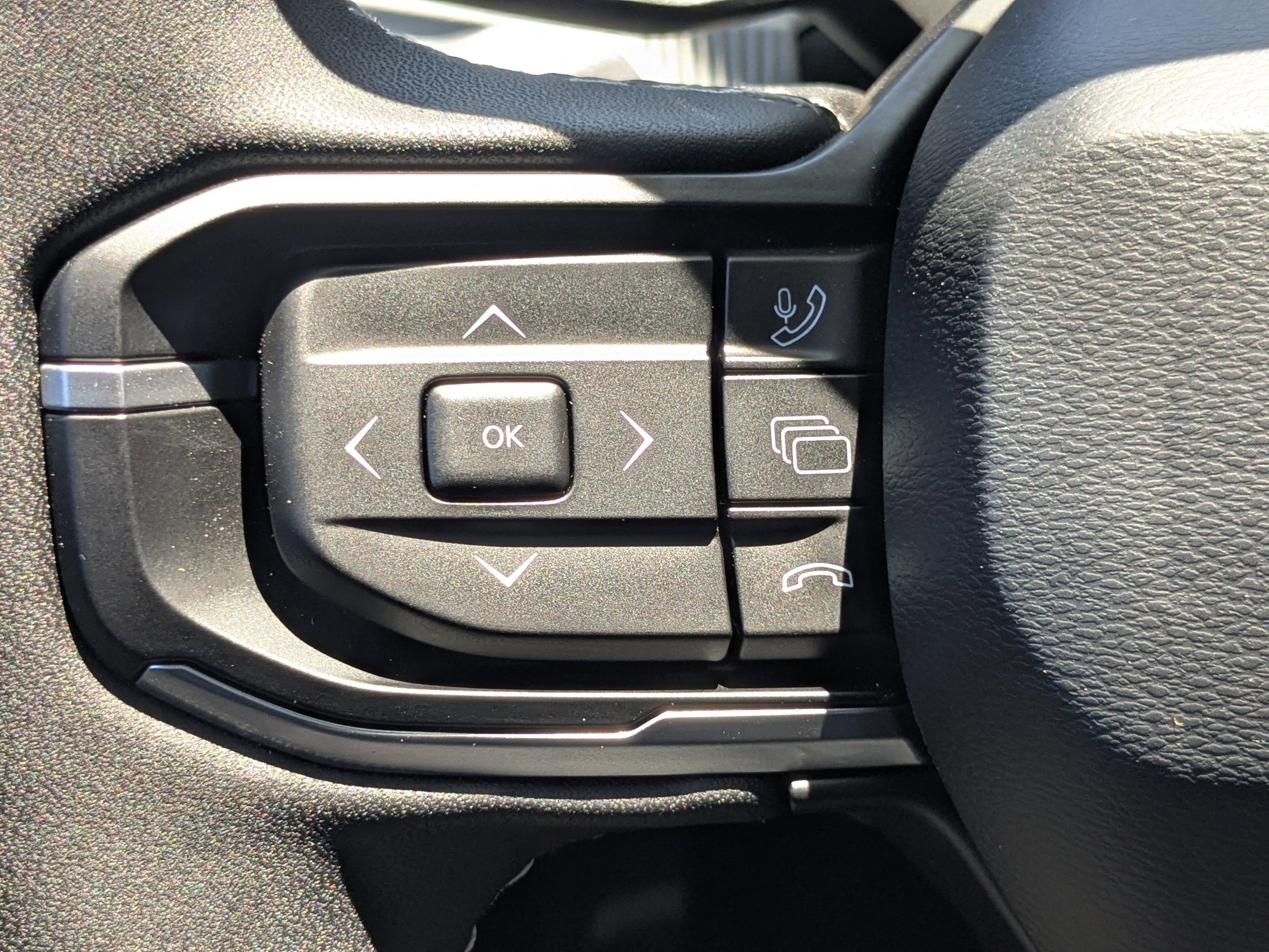 New 2026 Jeep Cherokee Laredo image 23