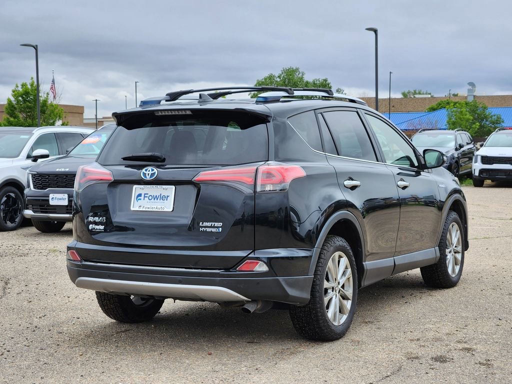 Used 2018 Toyota RAV4 Limited w/ Carpet Mat Package AWD/4WD image 3