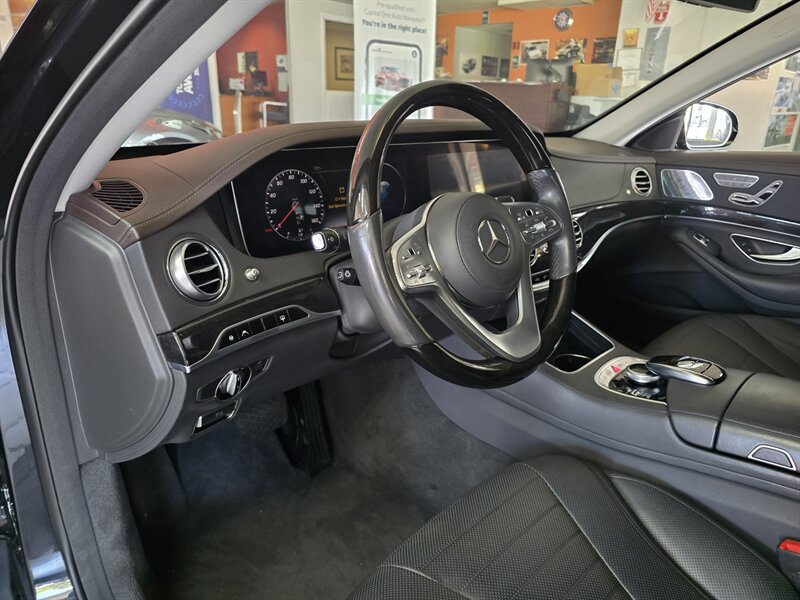 Used 2020 Mercedes-Benz S 560 4MATIC Sedan image 8