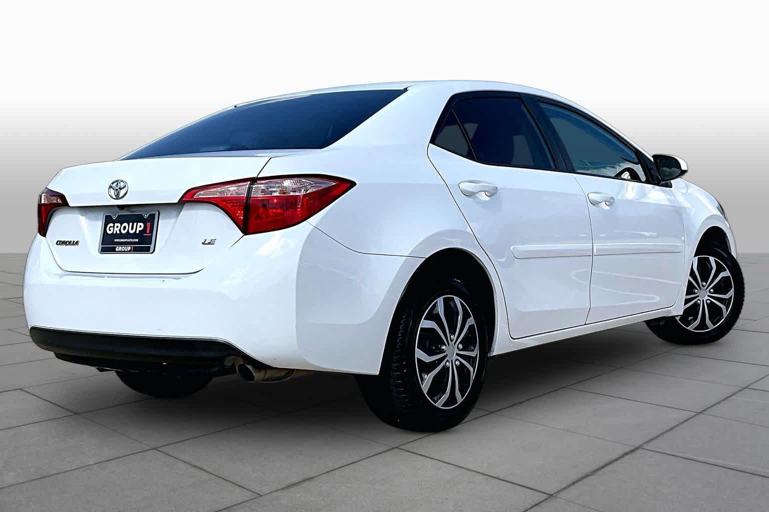Used 2017 Toyota Corolla LE FWD image 13