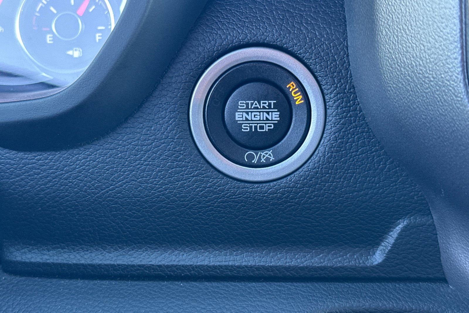 Used 2024 RAM 2500 Big Horn w/ Bed Utility Group image 25