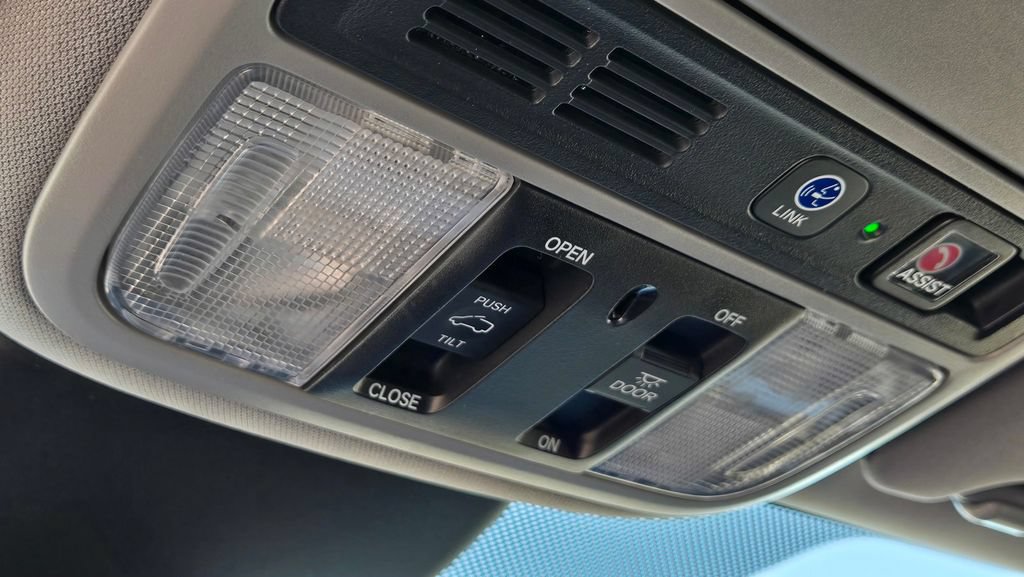 Used 2021 Honda Odyssey Touring image 24