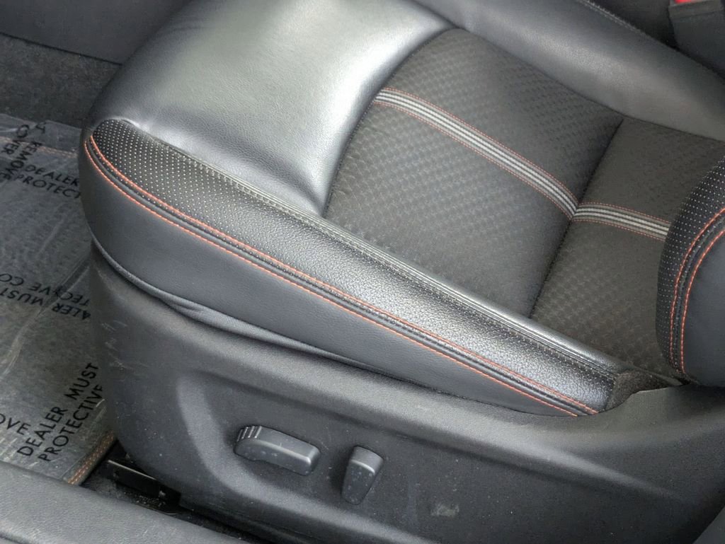 Used 2025 Nissan Altima 2.5 SR AWD/4WD image 15
