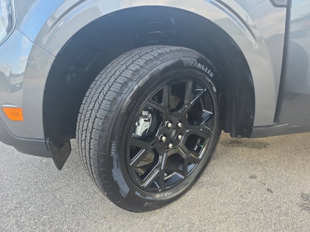 New 2026 Ford Maverick Lariat w/ Black Appearance Package AWD/4WD image 32
