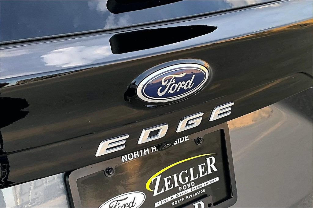 Certified 2024 Ford Edge SEL w/ Convenience Package AWD/4WD image 8
