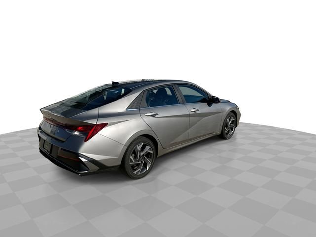 Used 2025 Hyundai Elantra SEL image 9