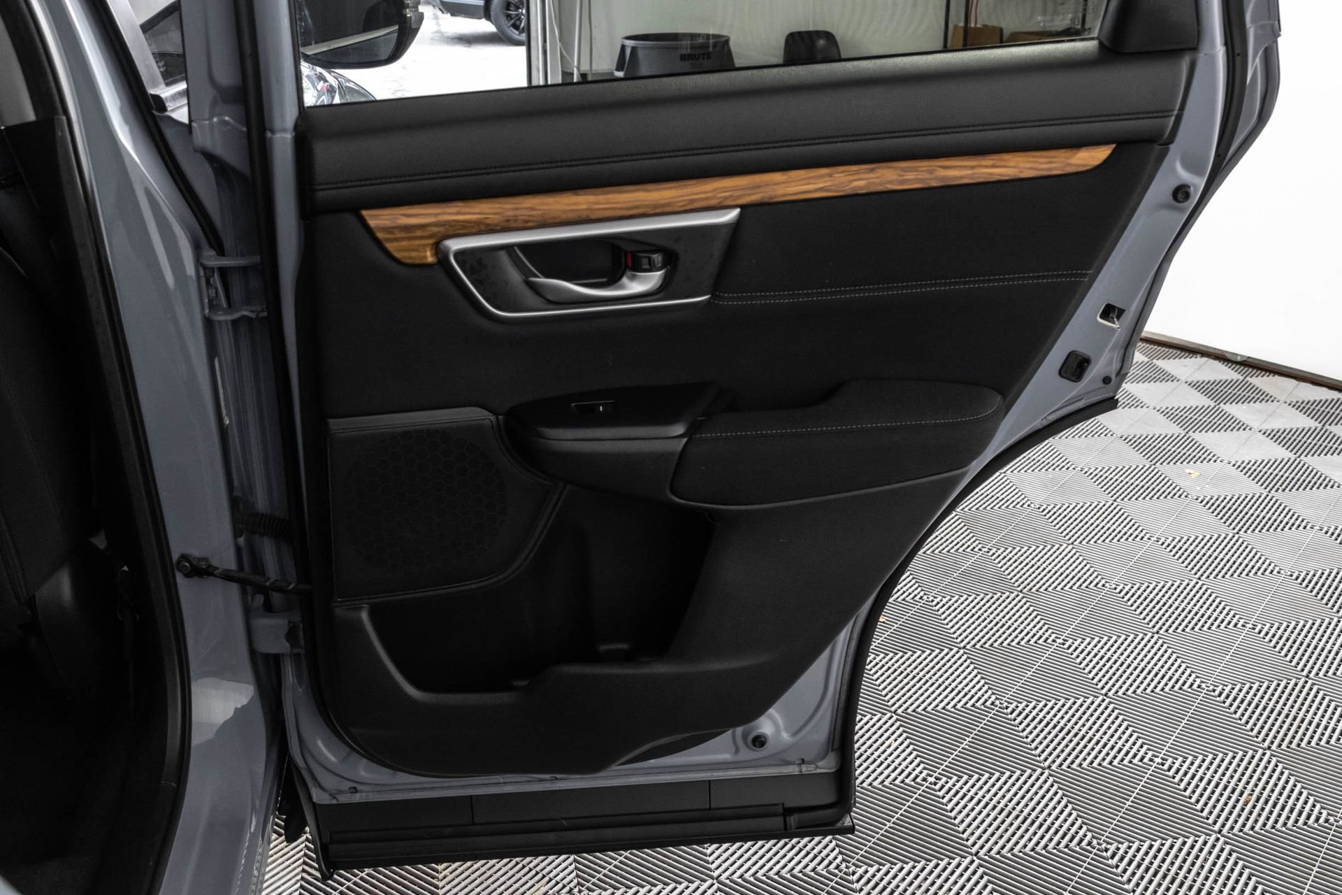 Used 2020 Honda CR-V EX image 39