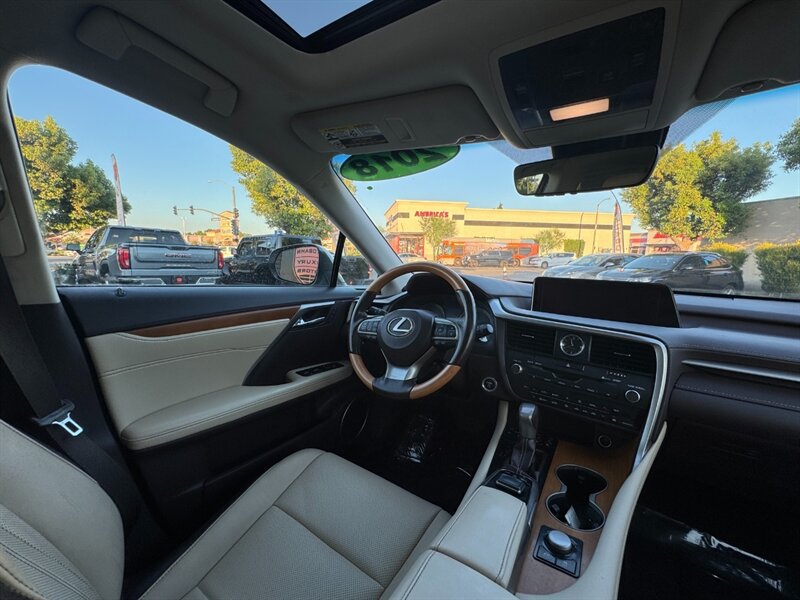 Used 2018 Lexus RX 450h AWD w/ Premium Package image 33