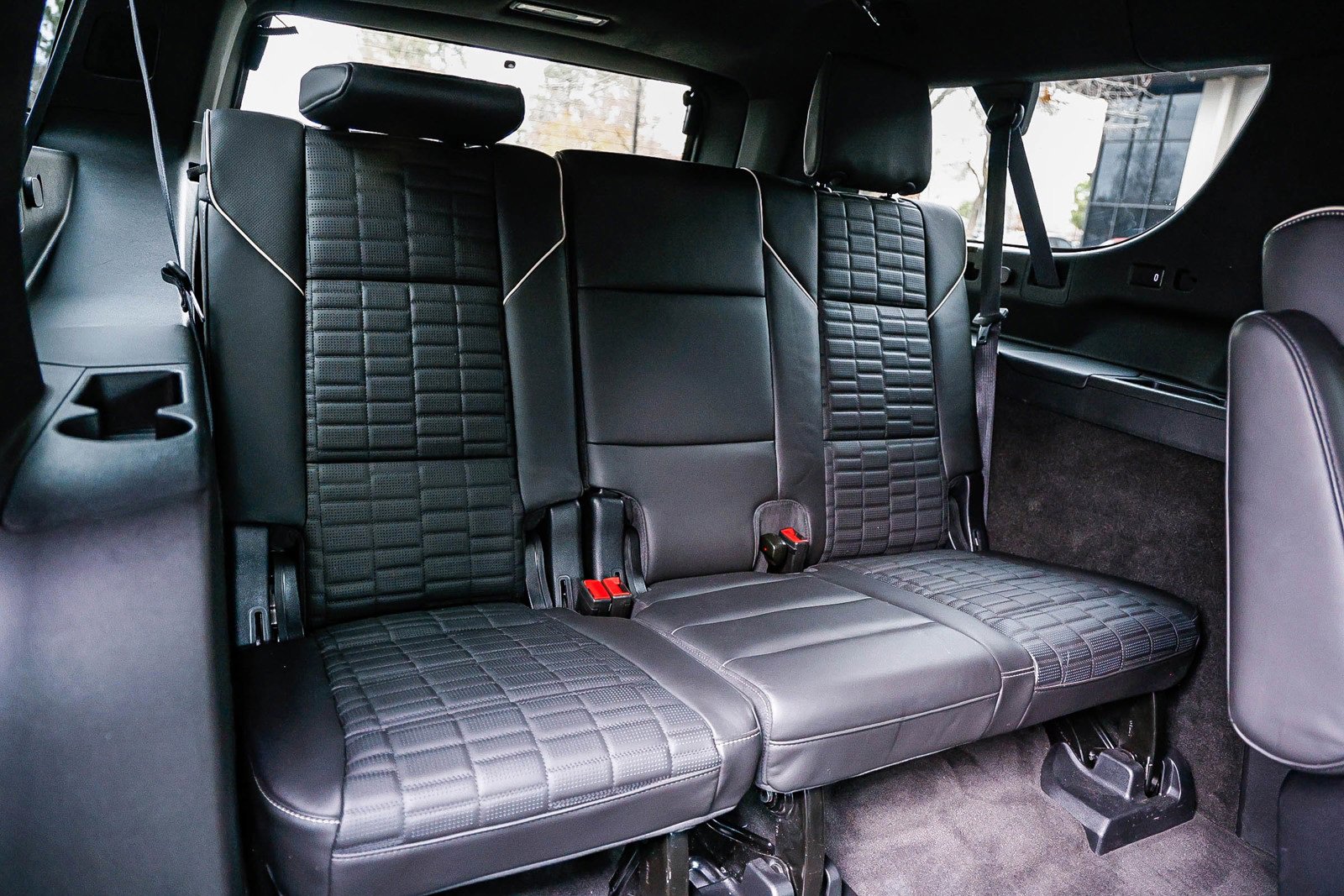 Used 2024 Cadillac Escalade ESV Sport Platinum image 19