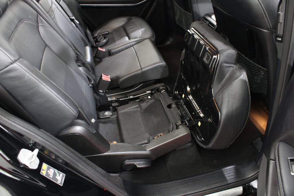 Used 2015 Mercedes-Benz GL 550 4MATIC image 33