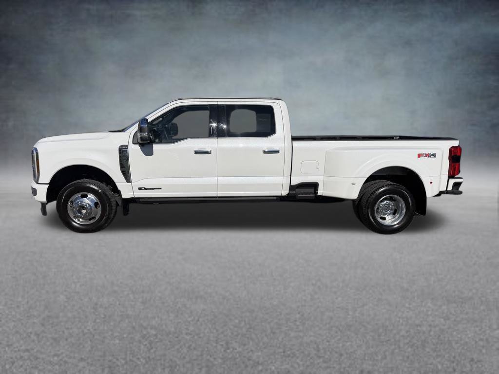 Certified 2024 Ford F350 Platinum AWD/4WD image 2