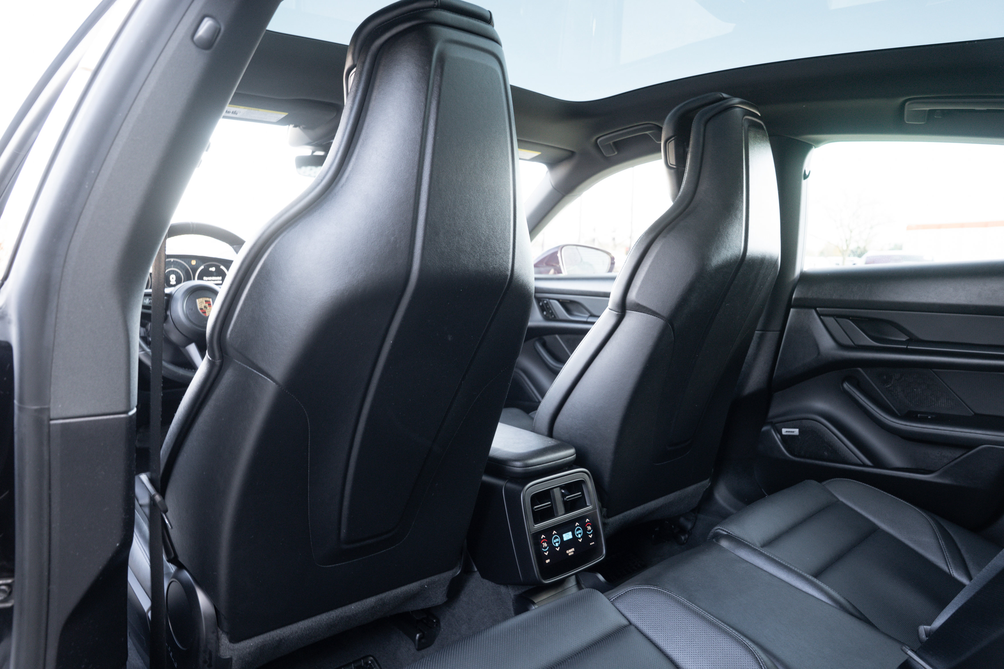 Used 2021 Porsche Taycan 4S image 27