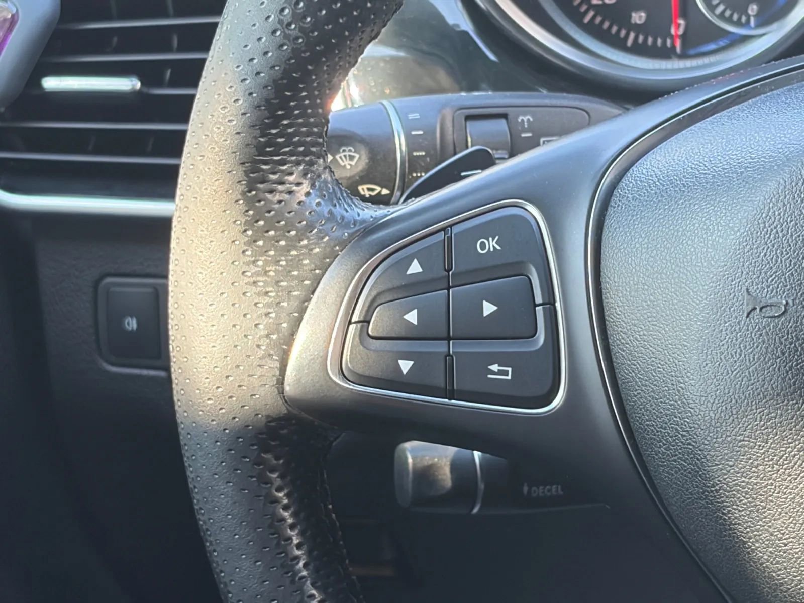 Used 2017 Mercedes-Benz GLE 350 4MATIC image 28