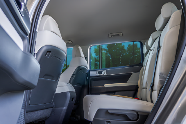 Certified 2026 Hyundai Santa Fe SE FWD image 43