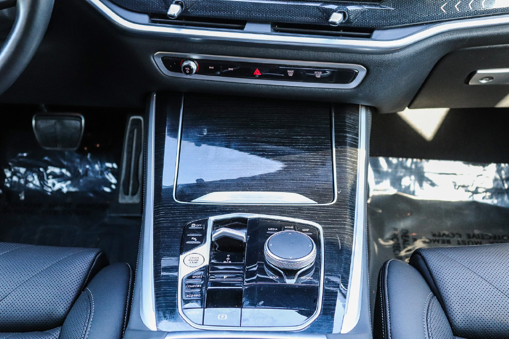 Certified 2024 BMW X5 sDrive40i w/ M Sport Package RWD image 13