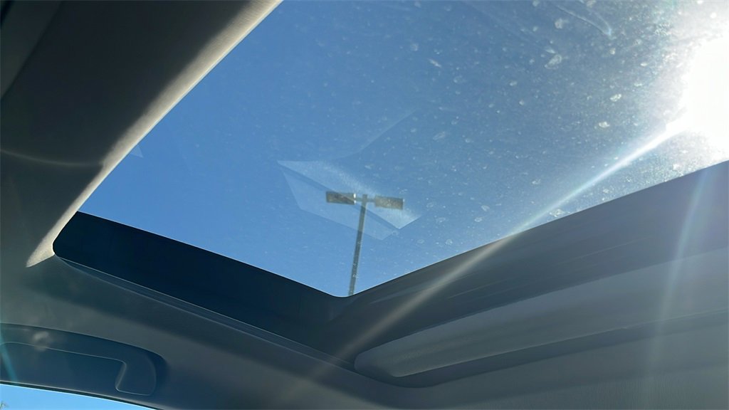 Used 2018 Honda Accord Touring image 17