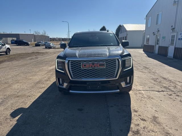 Used 2023 GMC Yukon Denali w/ Denali Reserve Package image 2