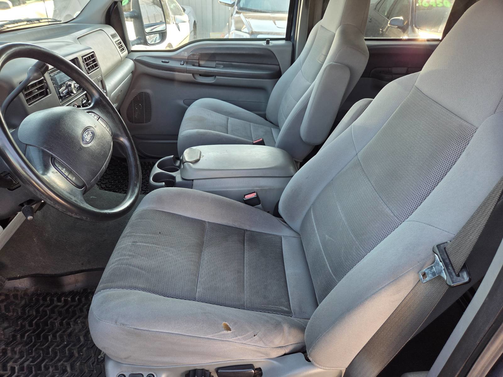 Used 2004 Ford F250 XL image 8