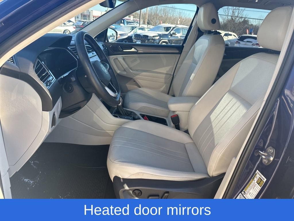 Used 2022 Volkswagen Tiguan SE w/ Panoramic Sunroof Package image 15