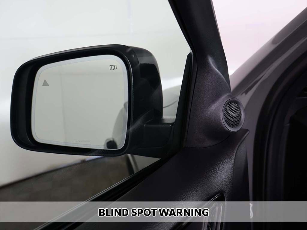 Used 2025 Dodge Durango GT AWD/4WD image 6