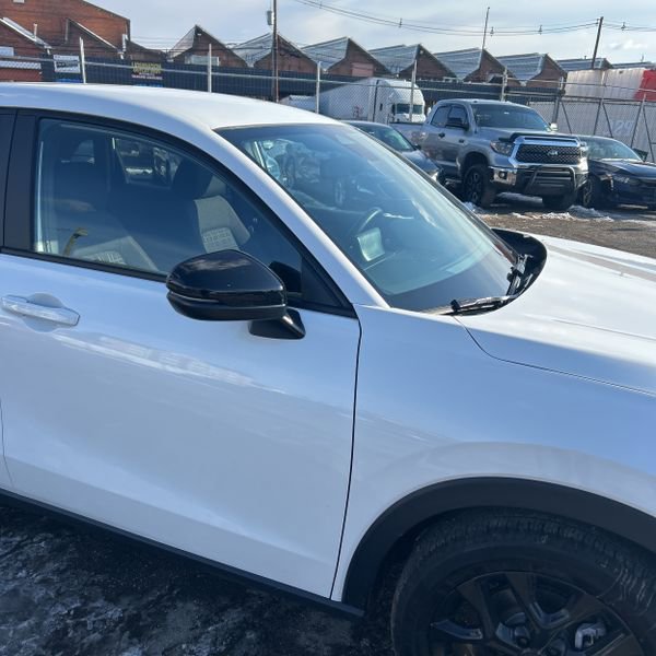 Used 2025 Honda HR-V Sport image 16