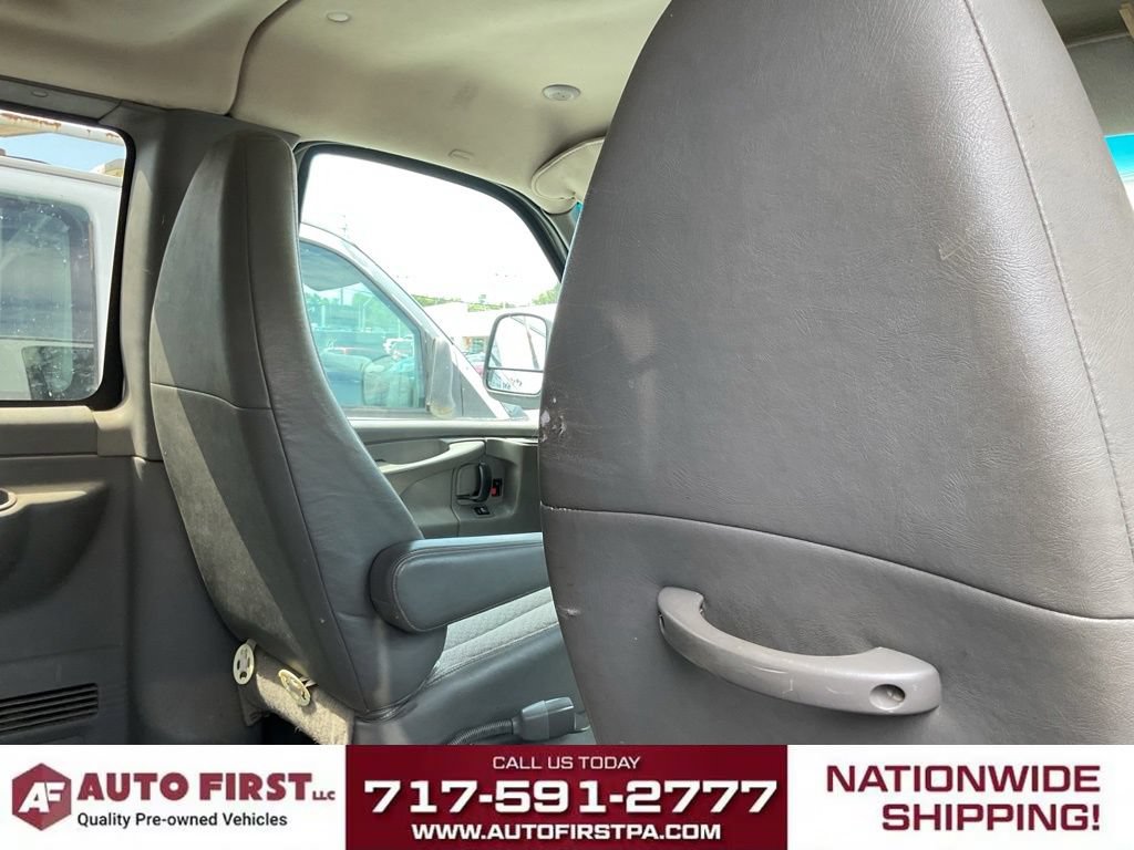 Used 2012 GMC Savana 1500 LS AWD/4WD image 10