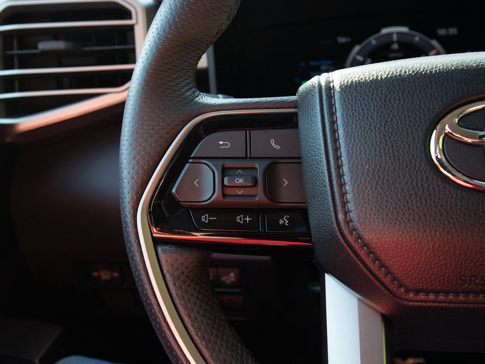 Used 2024 Toyota Sequoia SR5 image 30