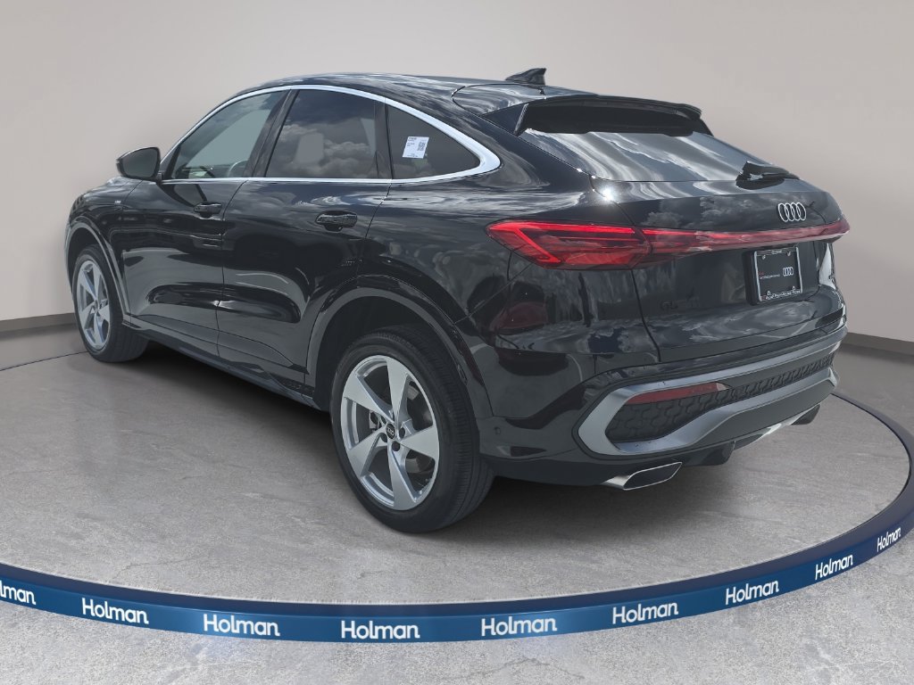 Used 2025 Audi Q5 Premium Plus w/ Premium Plus AWD/4WD image 7