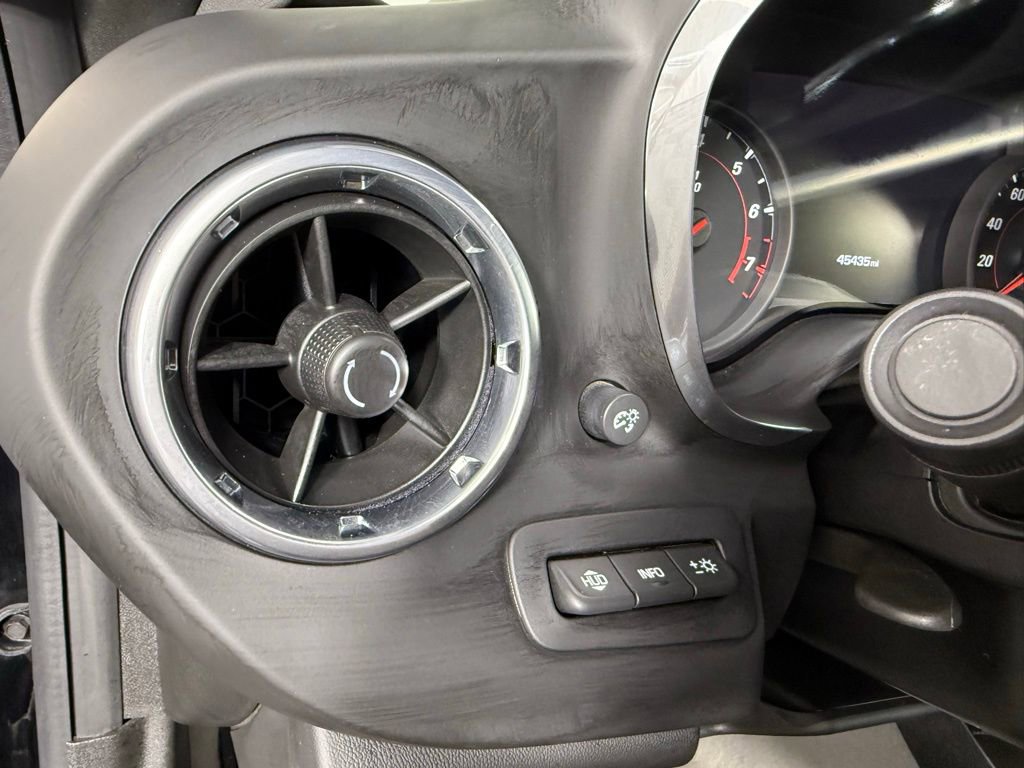 Used 2018 Chevrolet Camaro SS image 18