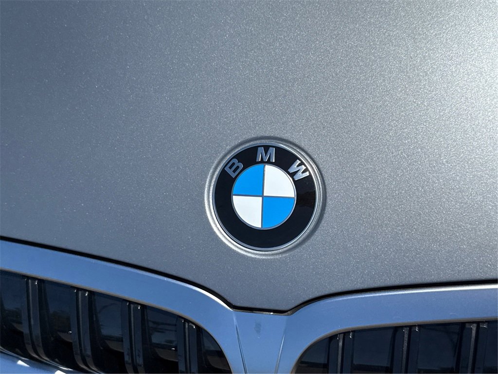 New 2025 BMW 330i Sedan w/ Convenience Package image 18