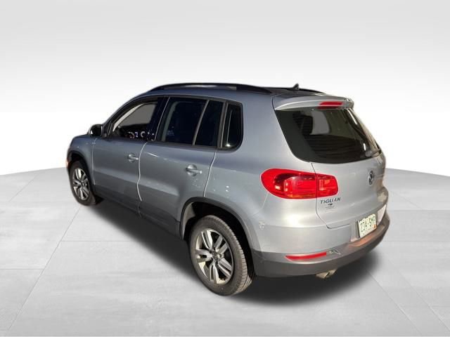 Used 2017 Volkswagen Tiguan S image 4