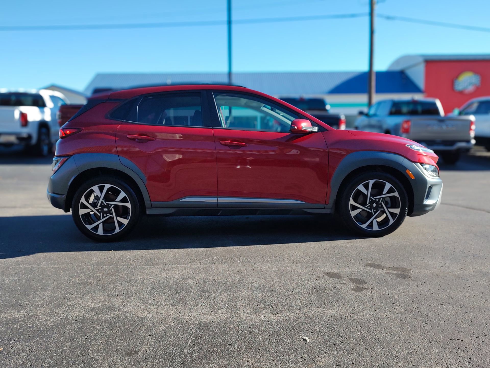 Used 2022 Hyundai Kona Limited image 24