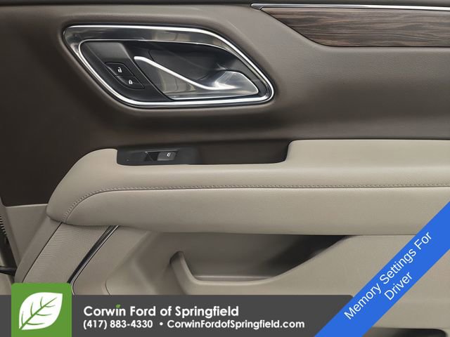 Used 2023 Chevrolet Suburban LT image 14