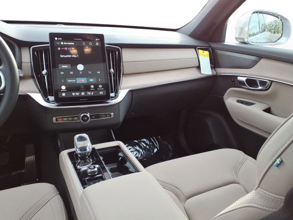 New 2026 Volvo XC90 B6 Plus w/ Protection Package Premier image 9