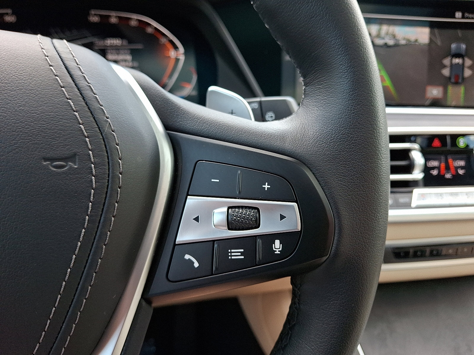 Used 2022 BMW X5 xDrive40i w/ Premium Package image 23