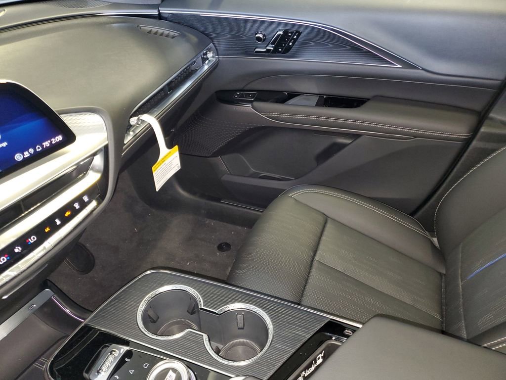 New 2026 Cadillac Lyriq Sport RWD image 20