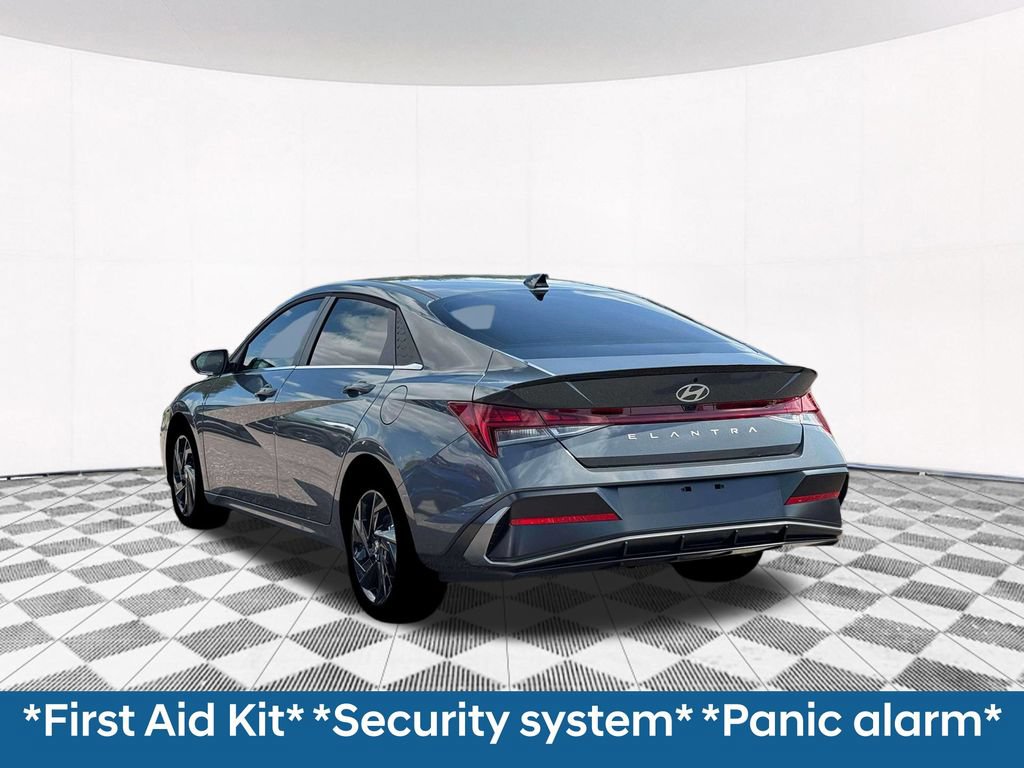 New 2026 Hyundai Elantra SEL Sport Premium FWD image 8