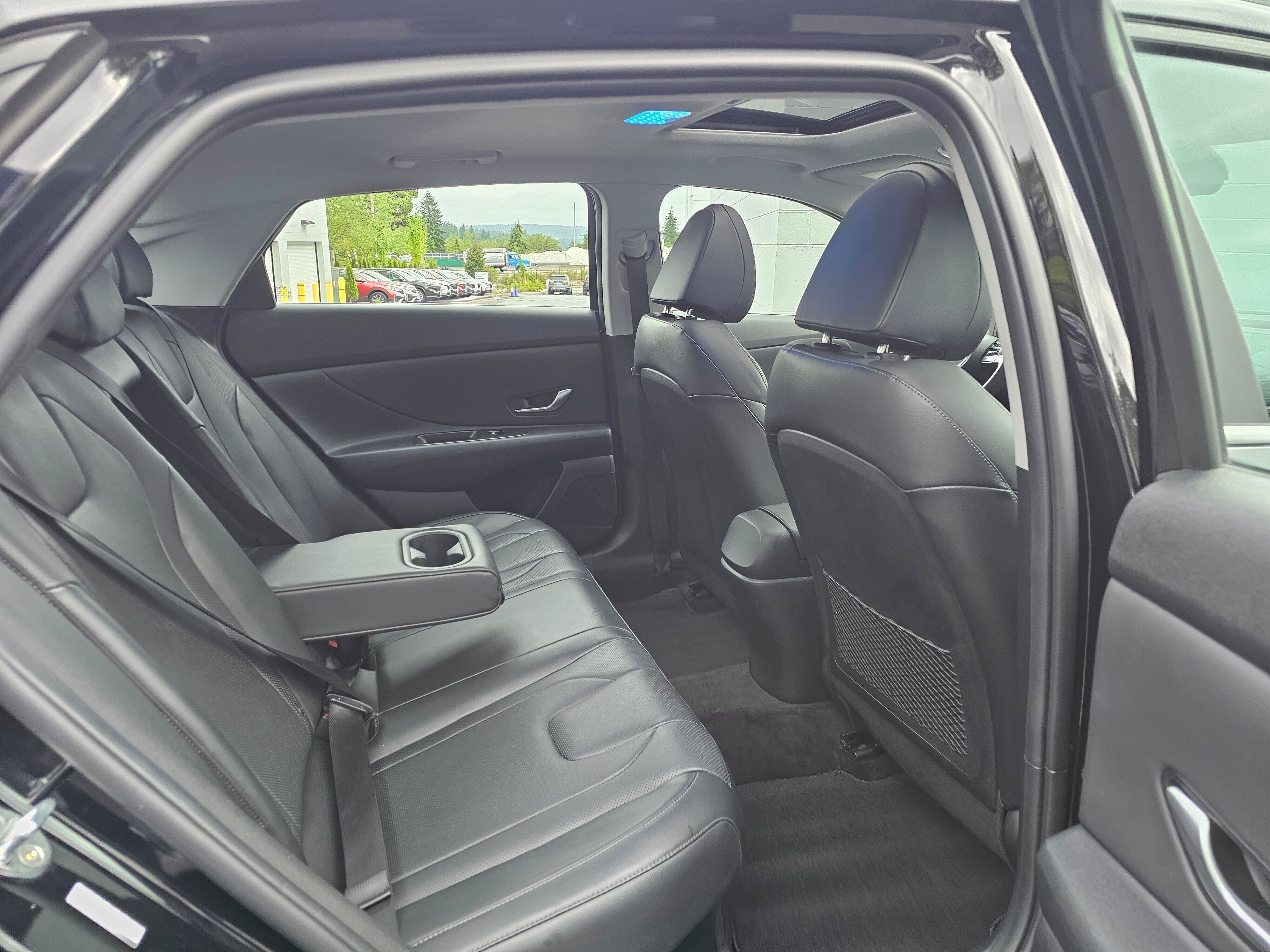 Used 2023 Hyundai Elantra Limited FWD image 13