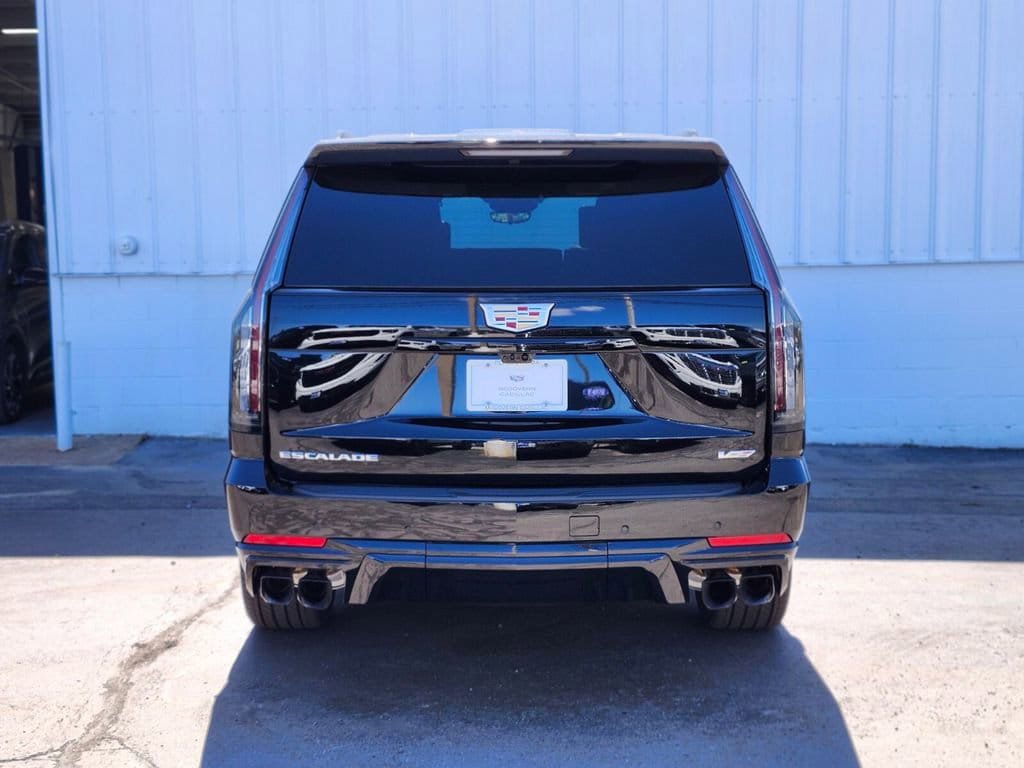 New 2026 Cadillac Escalade V w/ LPO, Floor Liner Package AWD/4WD image 4